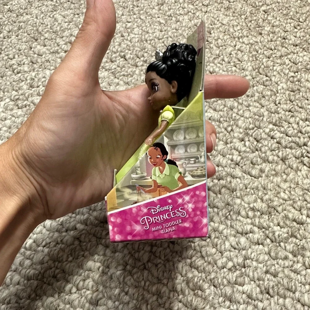 Disney Princess Mini Toddler‎ Tiana Poseable 3 Inch Doll Green Dress